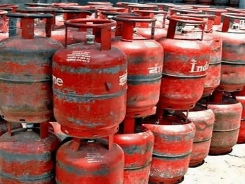 339 रुपये में मिल रहा है LPG Gas Cylinder, सरकार ने दी आम जनता को दिवाली की सौगात