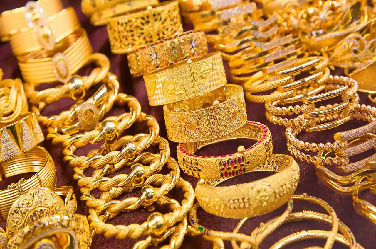 GOLD