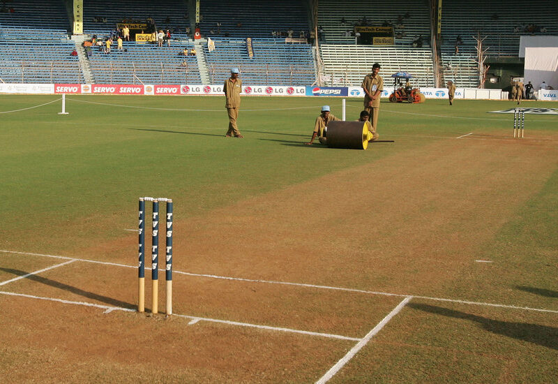 IPL 2022, RCB vs SRH: सनराइजर्स हैदराबाद और रॉयल चैलेंजर्स बैंगलोर के बीच होगा महामुकाबला, जानें कैसा रहेगा पिच का हाल