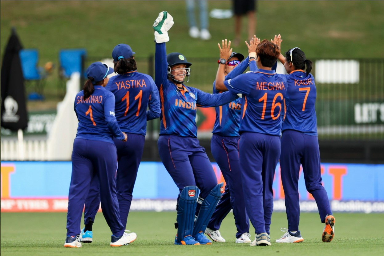 IND vs BAN: शानदार गेंदबाजी के दम पर भारतीय टीम ने बांग्लादेश को 110 रनों से हराया, सेमीफाइनल के रेस में मजबूत की स्थिति