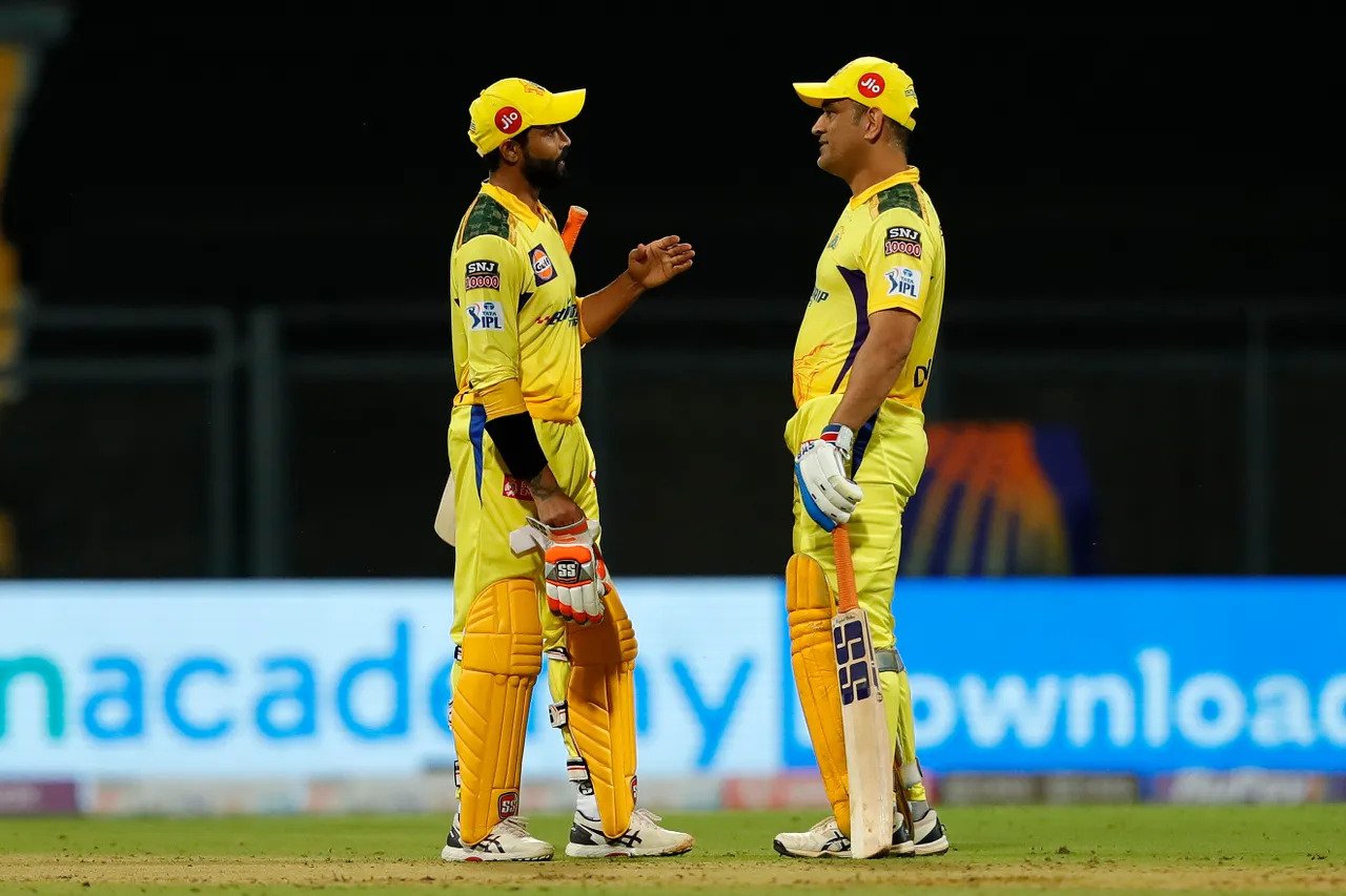 IPL इतिहास के 3 ऐसे धाकड़ बल्लेबाज जिन्होंने 1 ओवर में ही जड़ दिए 5 छक्के, 2 भारतीय के साथ एक विदेशी खिलाड़ी भी शामिल