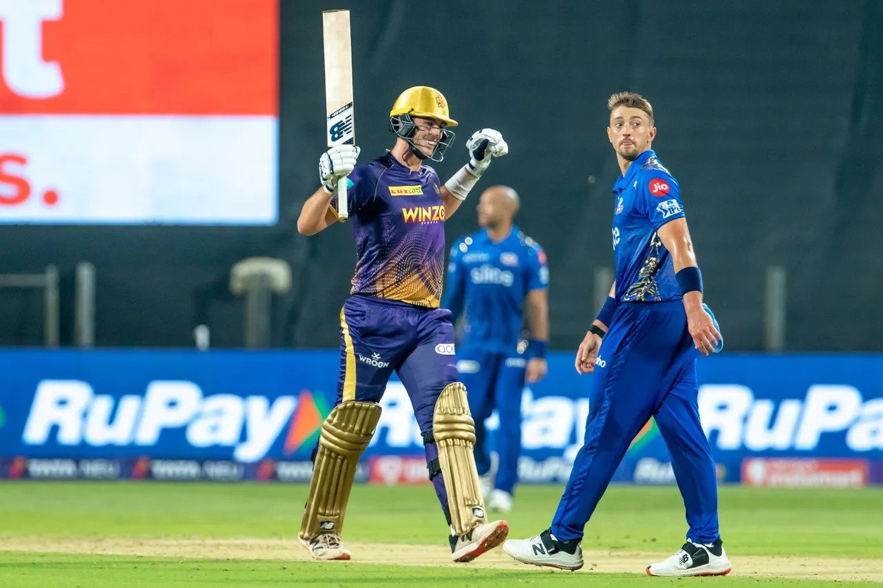 IPL 2022, KKR vs MI: पैट कमिंस के बल्ले का तूफान सोशल मीडिया पर भी चला, वहीं डेनियल सैम्स को फैंस ने जमकर किया ट्रोल