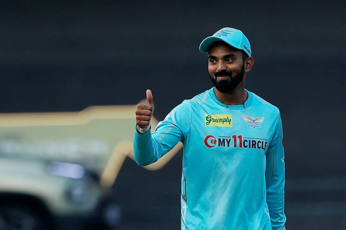 IPL 2022: बल्ले से रनों की बारिश कर रहे कप्तान केएल राहुल पर अभी लगा 24 लाख का जुर्माना, एक मैच का लग सकता है बैन