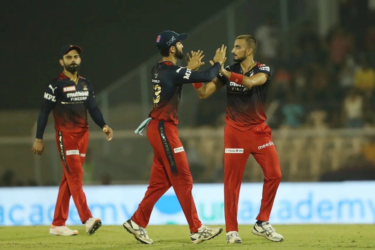 विराट कोहली अब खराब दौर से निकलने के लिए गए इस दिग्गज खिलाड़ी के शरण में
