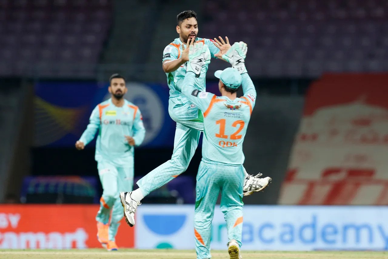 IPL 2022, SRH vs LSG: आवेश खान का सोशल मीडिया पर दिखा जलवा, वहीं अब्दुल समद और अभिषेक शर्मा को फैंस ने किया ट्रोल