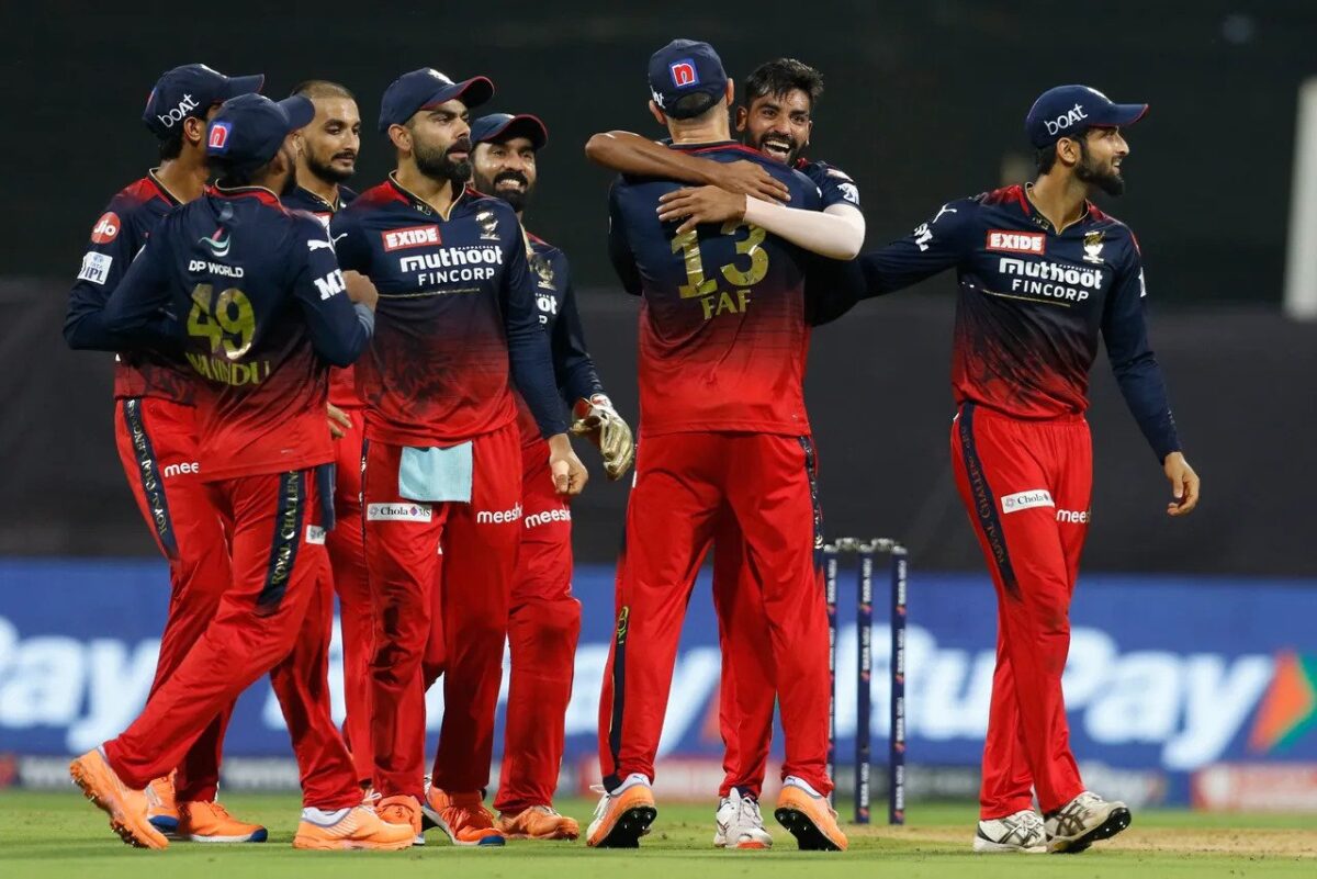 IPL 2022, SRH vs RCB: रॉयल चैलेंजर्स बैंगलोर के कप्तान फाफ डू प्लेसिस कर सकते हैं बड़ा बदलाव, जानिए RCB की प्लेइंग XI
