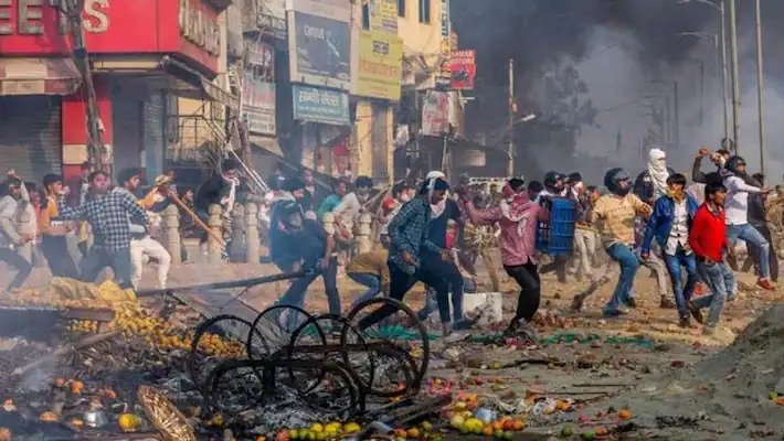 DELHI VIOLENCE: दिल्ली हिंसा मामले में पुलिस हुई सख्त, दर्ज़ की FIR 14 संदिग्ध गिरफ्तार