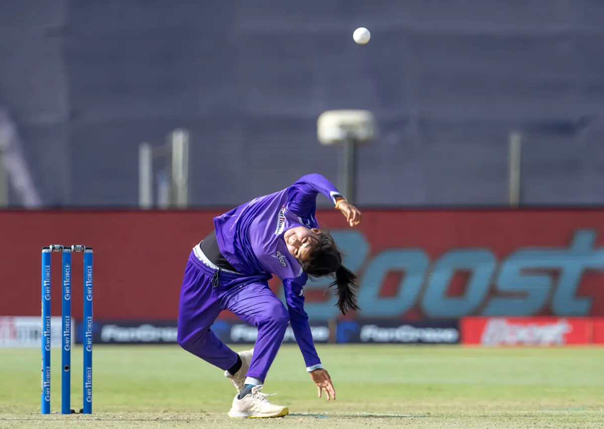 WT20 2022, SUP vs VEL: माया सोनवाने के गेंदबाजी को देखकर उड़ गए सबके होश, अफ्रीका के पॉल एडम्स से हो रही है तुलना