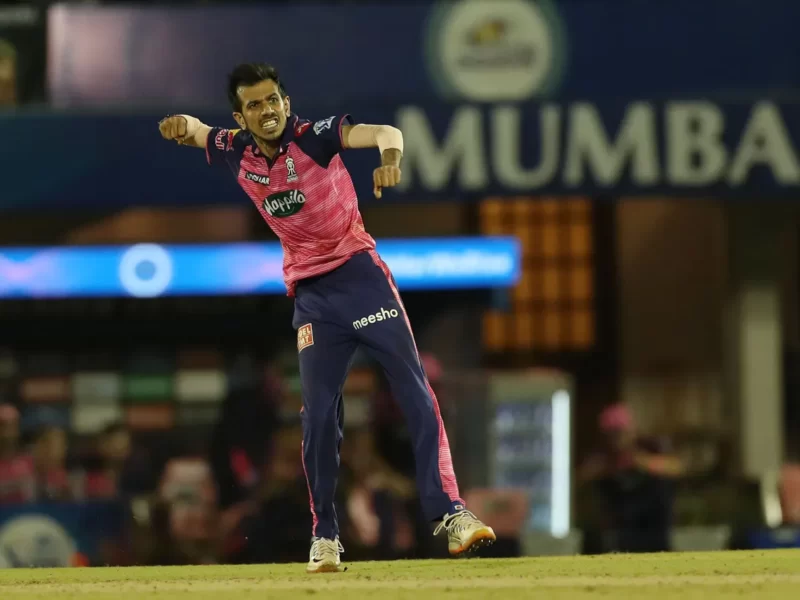 IPL 2022, MI vs GT: पर्पल कैप की रेस में युजवेंद्र चहल का दबदबा अब भी है बरकरार, इन 2 खिलाड़ियो से मिल रही है कड़ी चुनौती