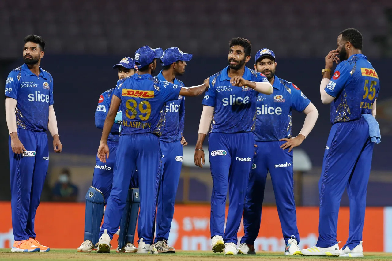 IPL 2022, KKR vs MI, STAT: इस मैच में बने 11 बड़े रिकॉर्ड, जसप्रीत बुमराह ने शानदार गेंदबाजी करके रच दिया इतिहास