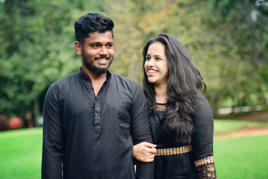 IPL 2022: इस वज़ह से संजू सैमसन की पत्नी भड़की आईपीएल के ब्रॉडकास्टर से, फाइनल में पहुंच कर दिया करारा ज़वाब