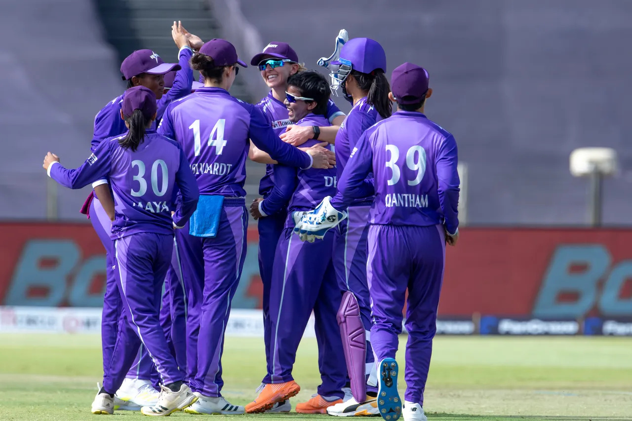 Women's T20 2022, TRL vs VEL: फाइनल में जगह पक्की करने के लिए इस प्लेइंग 11 के साथ उतरेगी दीप्ति शर्मा की टीम वेलोसिटी