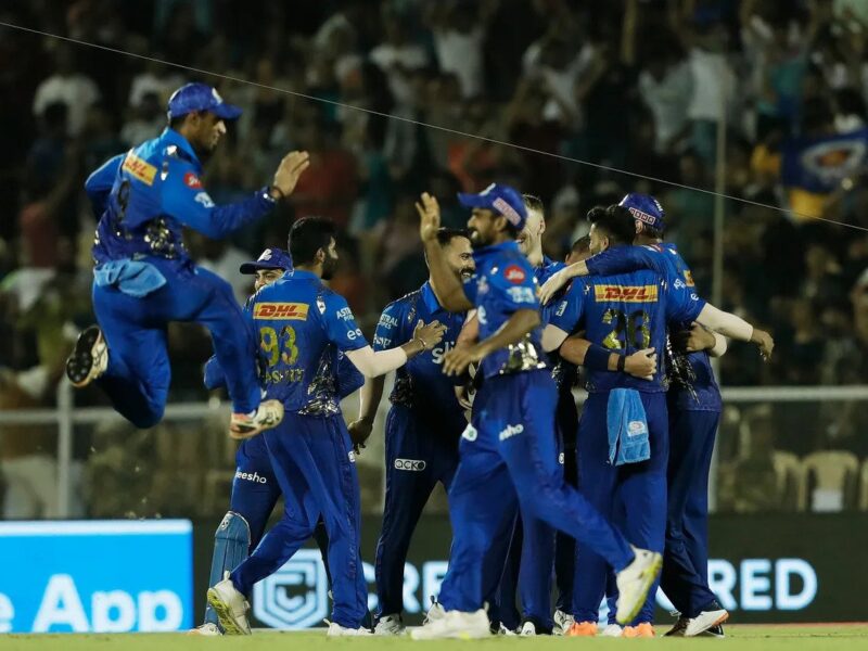 IPL 2022, CSK vs MI: मुंबई इंडियंस सम्मान बचाने के लिए इन 11 खिलाड़ियो को देगी मौका, प्लेइंग 11 में होगी इस खिलाड़ी की इंट्री