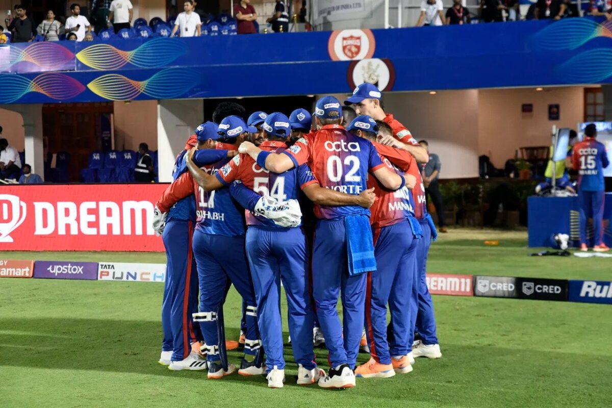 IPL 2022: दिल्ली कैपिटल्स पर फिर मंडराया COVID 19 का खतरा, चेन्नई के खिलाफ मैच से पहले एक खिलाड़ी आया चपेट में