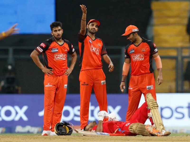 IPL 2022: भारतीय टीम का हिस्सा बनने के बाद उमरान मलिक के पिता ने कही ये बड़ी बात, खुद हुए बहुत इमोशनल 