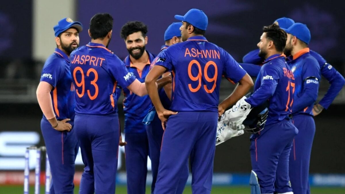 IND vs RSA: दक्षिण अफ्रीका के खिलाफ टी20 सीरीज में इन 3 खिलाड़ियों को प्लेइंग इलेवन में नहीं मिलेगा मौका