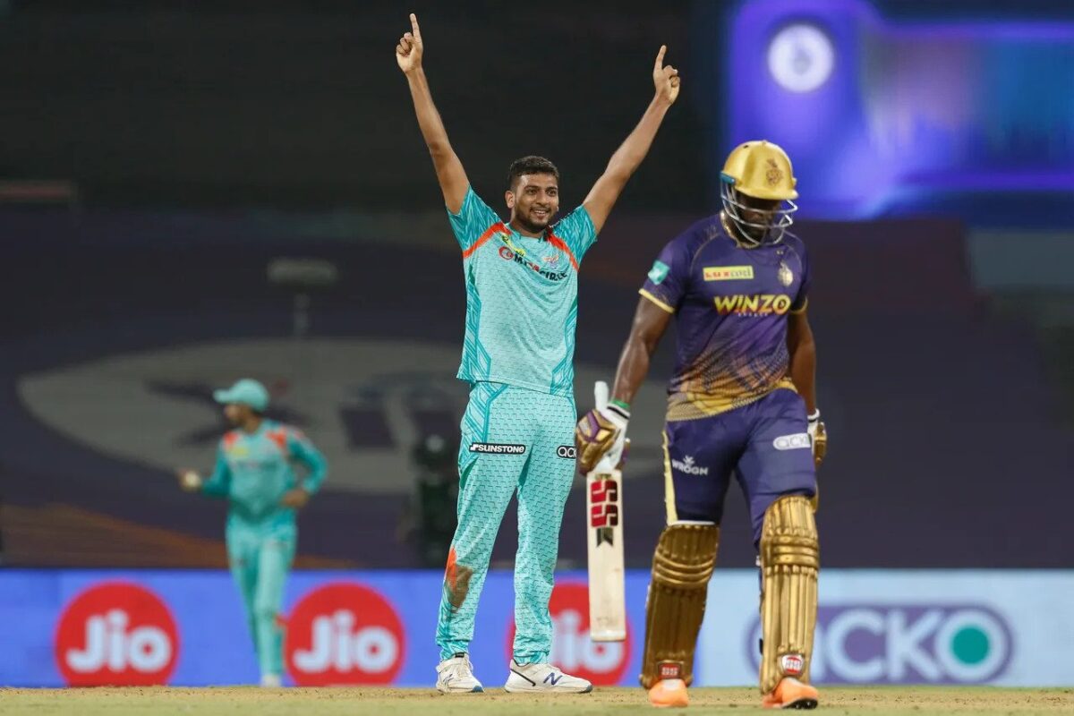 IPL 2022, LSG vs KKR: रोमांचक मैच में कोलकाता नाईट राइडर्स को 2 रनों से हराकर लखनऊ ने जीता मैच, रिंकू सिंह हार कर भी बने हीरो