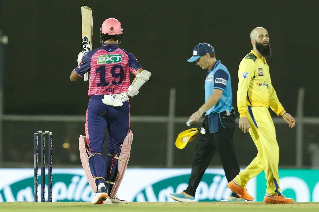 IPL 2022, CSK vs RR: रविचंद्रन अश्विन के ऑलरांउड प्रदर्शन से राजस्थान रॉयल्स ने चेन्नई को 5 विकेट से हराया, संजू की टीम टॉप 2 में पंहुची