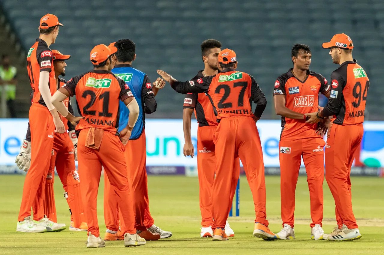 IPL 2022, SRH vs CSK: टी नटराजन और अभिषेक शर्मा ने पर्पल कैप और ऑरेंज कैप की रेस में बनाया मजेदार, बढ़ा भारतीय खिलाड़ियो की दबदबा