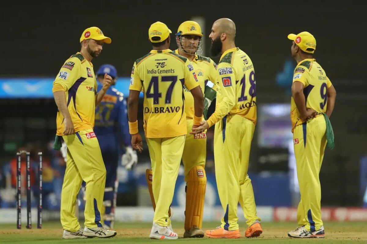 IPL 2022: चेन्नई सुपर किंग्स के इन 3 खिलाड़ियों को टीम से फौरन कर देना चाहिए रिलीज, शर्मनाक सीजन के लिए ये हैं जिम्मेदार 