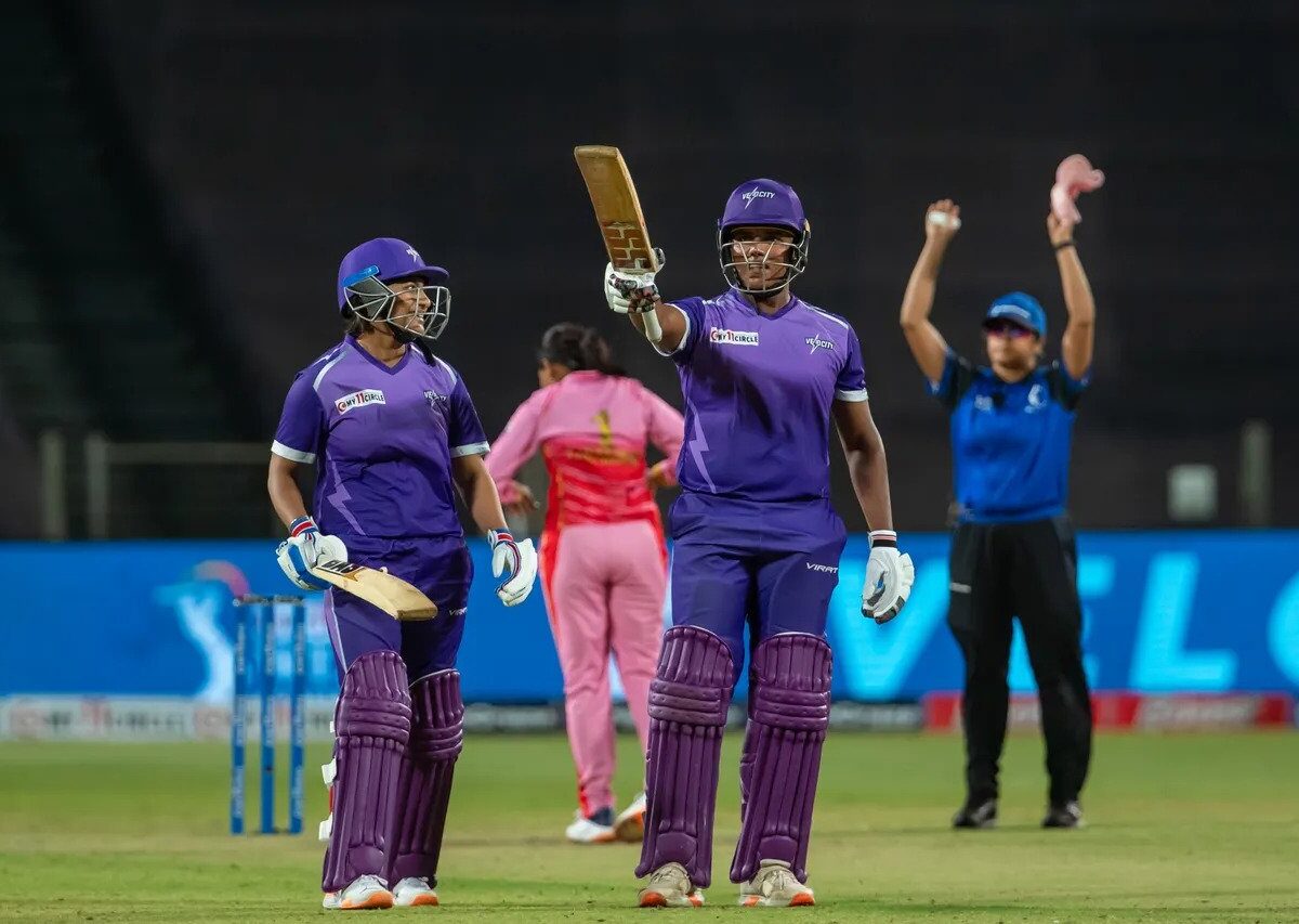 WT20 CHALLENGE 2022, TRL vs VEL: वेलोसिटी की टीम बनी क्रिकेट के दुनिया की बाजीगर, ट्रेलब्लेजर्स से 16 रनों हारकर भी फाइनल में पंहुची