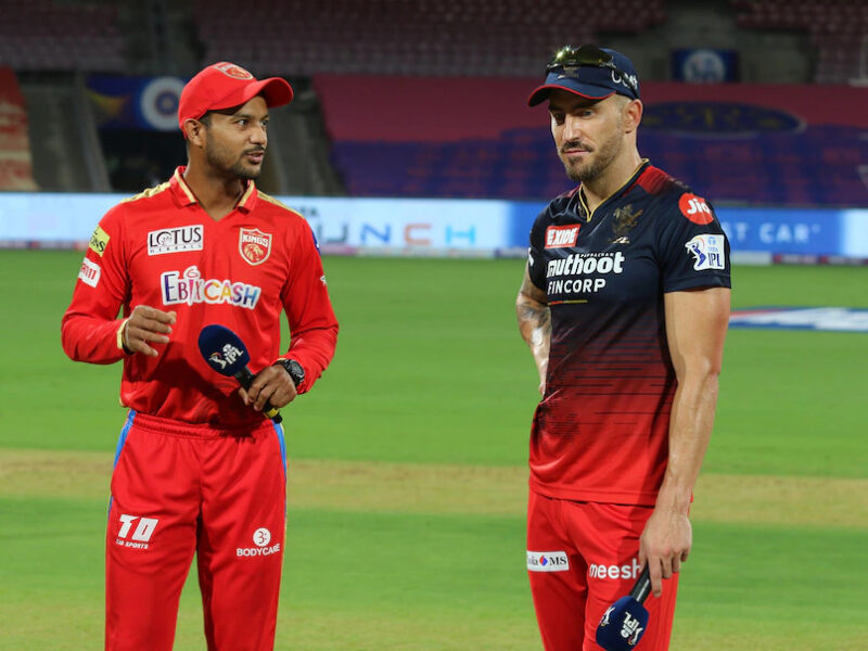 IPL 2022, RCB vs PBKS: रॉयल चैलेंजर्स बैंगलोर और पंजाब किंग्स के बीच होगा महामुकाबला, जाने कैसा रहेगा पिच का हाल