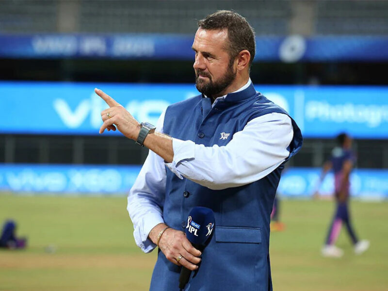 IPL 2022: पीएम नरेंद्र मोदी का नाम गलत लेकर बुरे फंसे कमेंटेटर साइमन डूल, जमकर हो रहे हैं ट्रोल, वायरल हुआ वीडियो