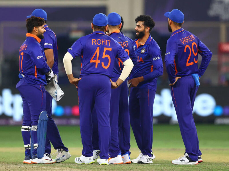 भारतीय टीम के इन 2 खिलाड़ियों की बढ़ी टेंशन, सीनियर खिलाड़ियों के वापस आने के बाद चयनकर्ता दिखाएंगे बाहर का रास्ता