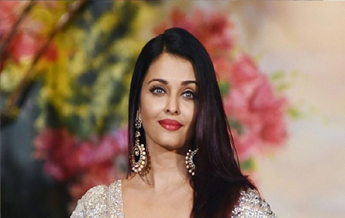 पूरी दुनिया में Aishwarya Rai Bachchan की हैं 5 हमशक्ल, फोटो देख पकड़ लेंगे अपना सिर