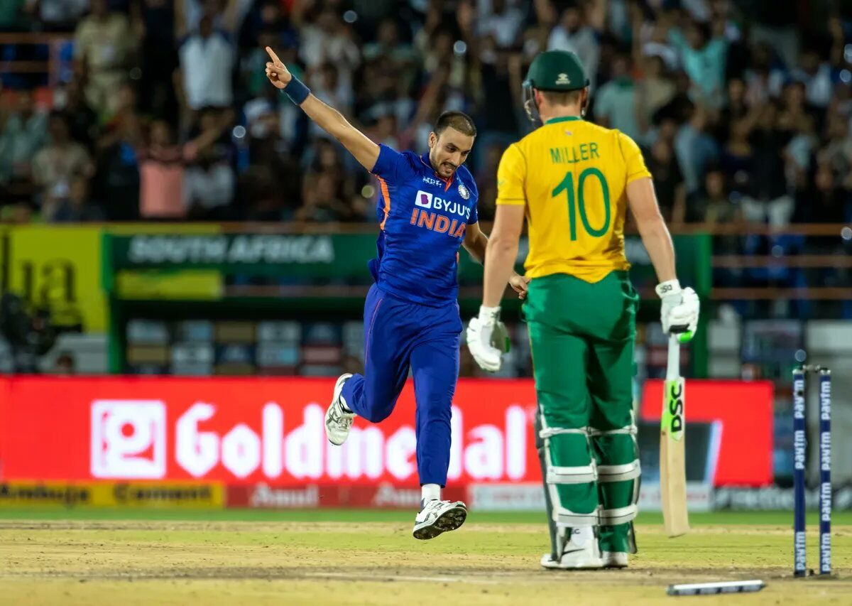 IND vs SA: आवेश खान और हर्षल पटेल ने आज लूट ली पूरी महफिल, सोशल मीडिया में फैंस ने जमकर लुटाया प्यार