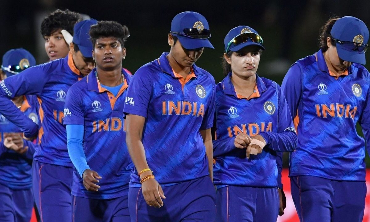 INDW vs SLW: मिताली राज के संन्यास के बाद पहली बार मैदान में उतरने को तैयार हैं भारतीय महिला टीम, लेकिन BCCI तुली हैं नाइंसाफी करने पर