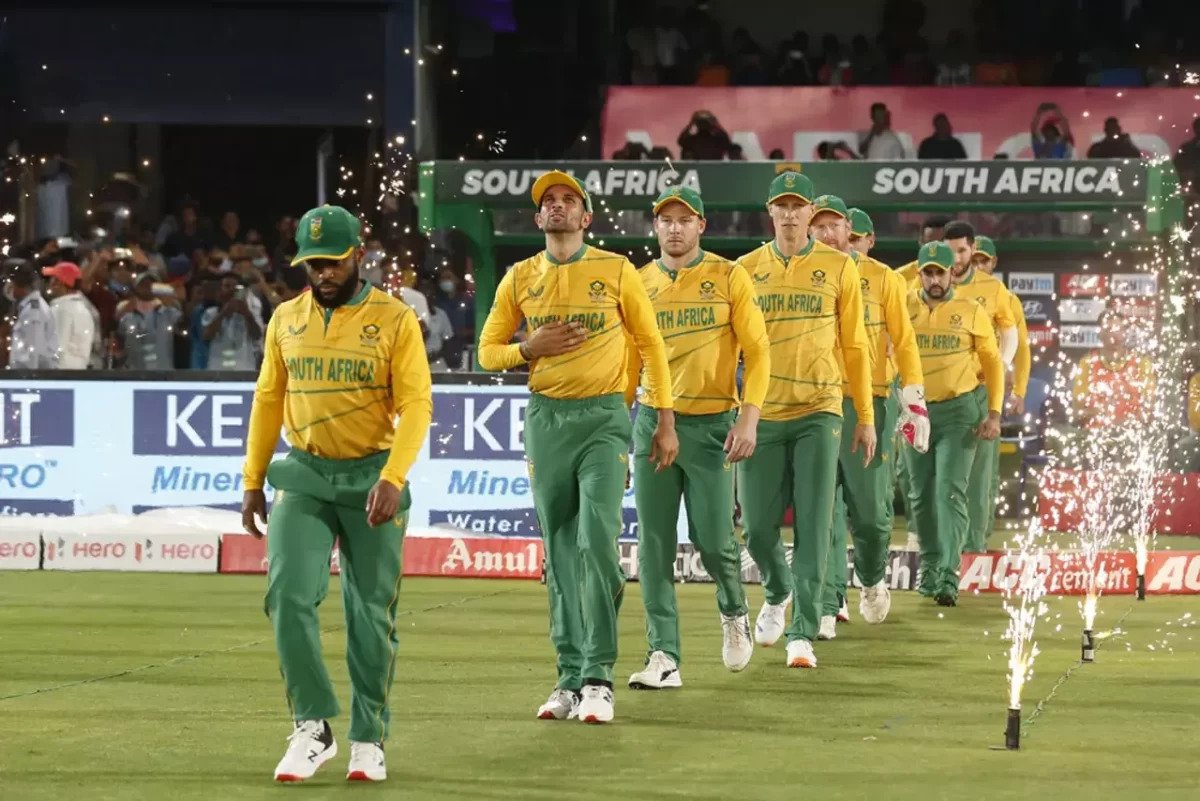 IND vs SA: सीरीज कब्जाने उतरेगी साउथ अफ्रीका की टीम, कप्तान तेम्बा बावुमा लेंगे बड़ा फ़ैसला उतरेंगे अपनी इस प्लेइंग 11 को