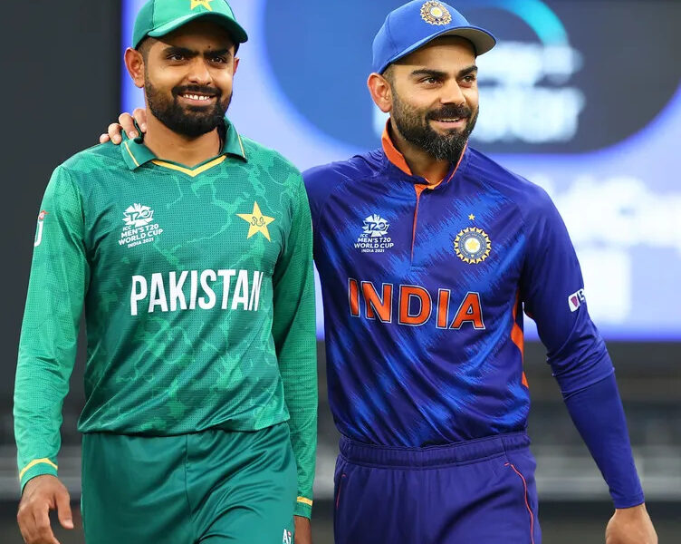 विराट कोहली को पीछे छोड़ बाबर आजम ऐसा करने वाले बन चुके हैं पहले खिलाड़ी, कर दिया एक नया कारनामा