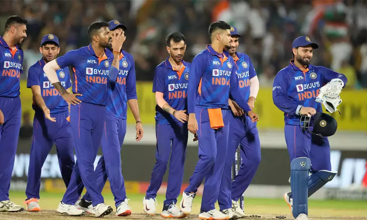 भारतीय टीम में ये 3 खिलाड़ी जल्द ही कर सकते हैं ऋषभ पंत को रिप्लेस, दूसरा नंबर का खिलाड़ी हैं प्रबल दावेदार