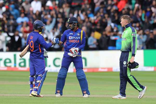 IND vs IRE: "दीपक हुड्डा के रूप में भारत को मिल गया नया ओपनर"- हुड्डा और हार्दिक की पारी ने सोशल मीडिया में बांध दिया समां