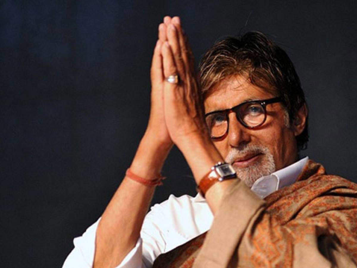 बॉलीवुड के ये 7 सितारें है खाने में बहुत शौक़ीन, किसी को पसंद है राजमा चावल तो किसी को मगरमच्छ का मांस