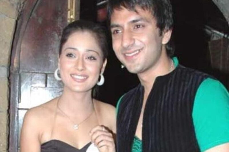 टीवी इंडस्ट्री की ये मशहूर 5 जोड़ियां हुई शादी के कुछ ही महीने बाद अलग, जानिए लिस्ट के सभी नाम