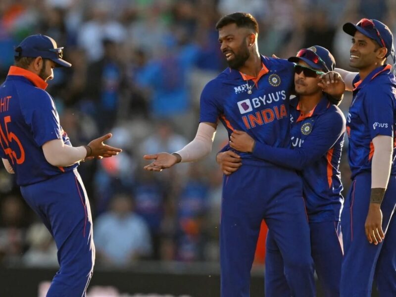 युवराज सिंह को पीछे कर Hardik Pandya ने बनाया रिकॉर्ड, बने ऐसा करने वाले पहले भारतीय