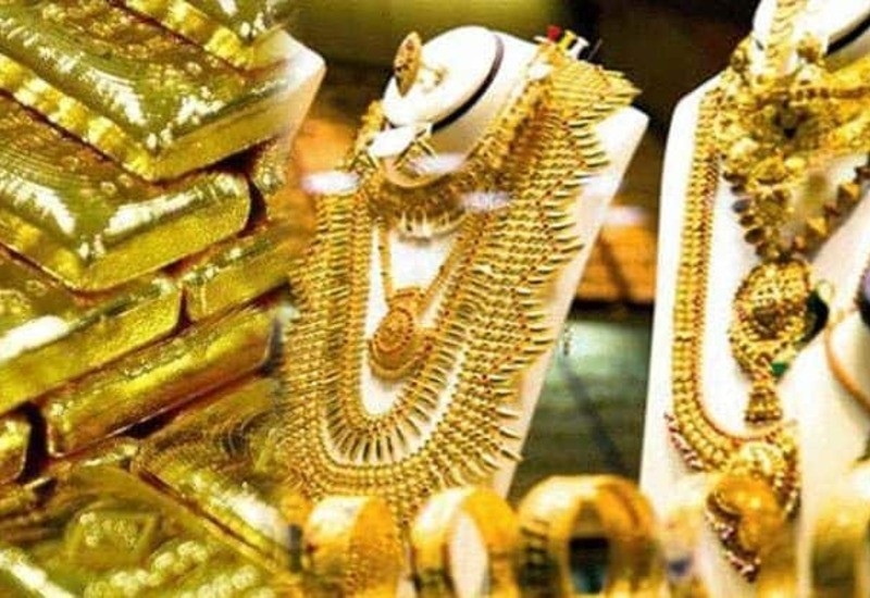 Gold and Silver Rates: शादी के लिए करना है सोने की खरीददारी तो जल्दी करें आसमान छूने वाली है कीमत, जानिए 1 तोला गोल्ड की कीमत