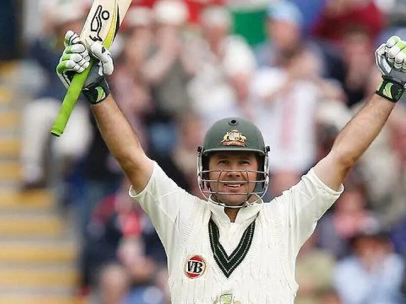 बेहद कम उम्र में 9000 रन बनाए थे टेस्ट Cricket के इन 4 धुरंधर खिलाड़ी ने, लिस्ट में भारतीय खिलाड़ी का भी नाम शामिल