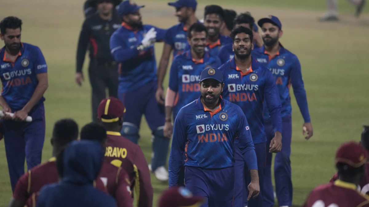 West Indiesके खिलाफ पहला वनडे मैच खेलने से पहले ही Team India को लगा बहुत बड़ा झटका, इस बेहतरीन ऑलराउंडर को लगी चोट
