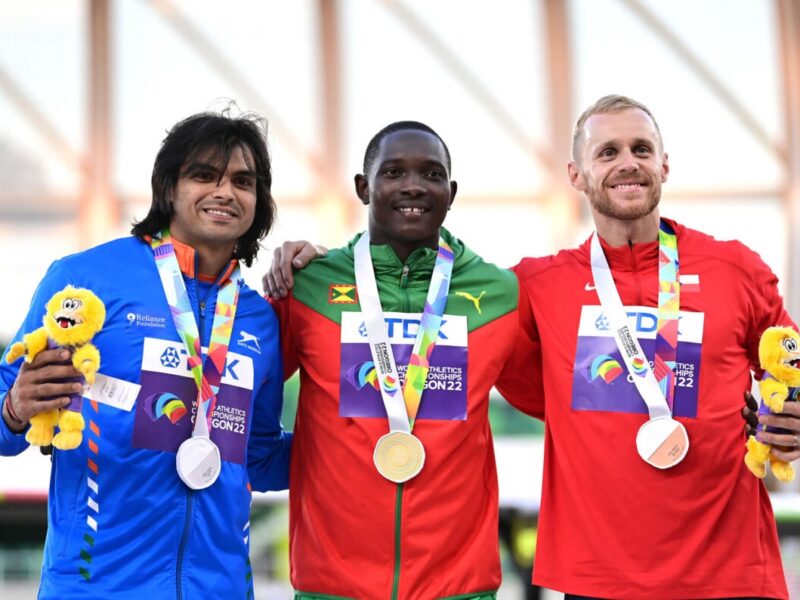 Neeraj Chopra: नीरज चोपड़ा ने एक बार फिर रचा इतिहास, भारत को दिलाया सिल्वर मेडल