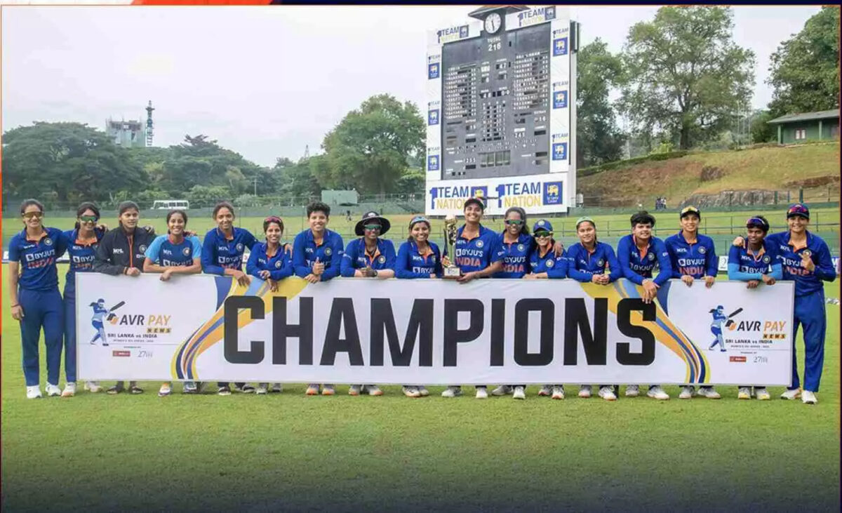 SLW vs INDW: टीम इंडिया ने श्रीलंका के घर में घुस कर लगा दी लंका, ODI सीरीज में 3-0 से हरा कर किया सूपड़ा साफ़