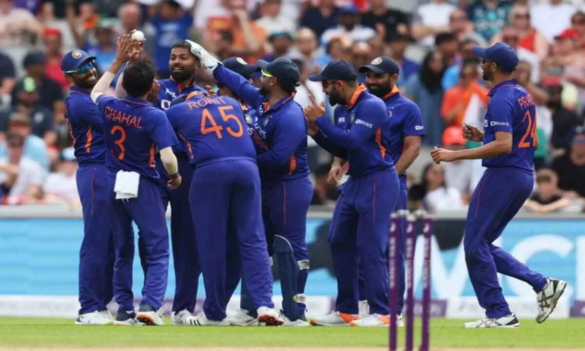 IND vs ENG: हार्दिक पांड्या ने इंग्लैंड टीम की तोड़ी क़मर, कुछ इस तरह से बल्लेबाज़ों को फंसा के बनाया वनडे करियर का किया सर्वश्रेष्ठ प्रदर्शन