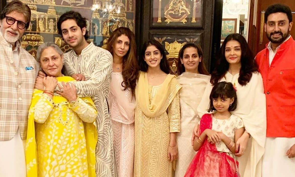 देखियें बॉलीवुड के इन 5 दिग्गज अभिनेताओं के परिवार की फोटोज, कभी हुई थी तेजी से वायरल