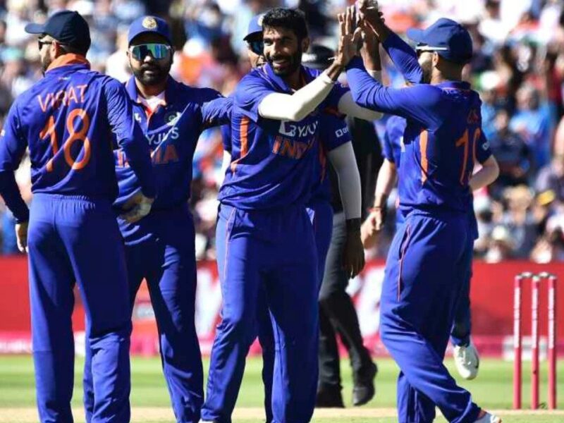 IND vs ENG: इंग्लैंड के खिलाफ वनडे सीरीज से पहले लगा बड़ा झटका, दिग्गज खिलाड़ी हो गया टीम से बाहर