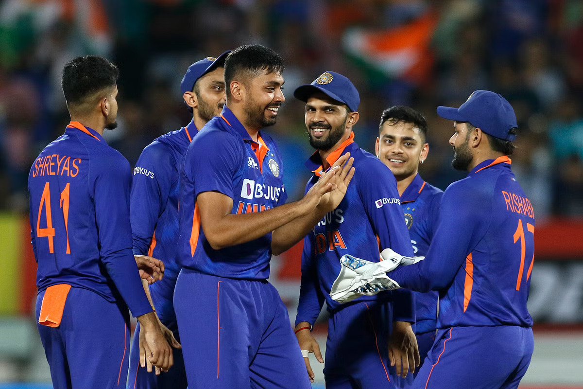 IND vs WI: वेस्टइंडीज दौरे पर टीम इंडिया के वो 3 खिलाड़ी जिन्हें नहीं मिलेगा प्लेइंग 11 में मौका, सिर्फ पानी पिलाते हुए आएंगे नज़र
