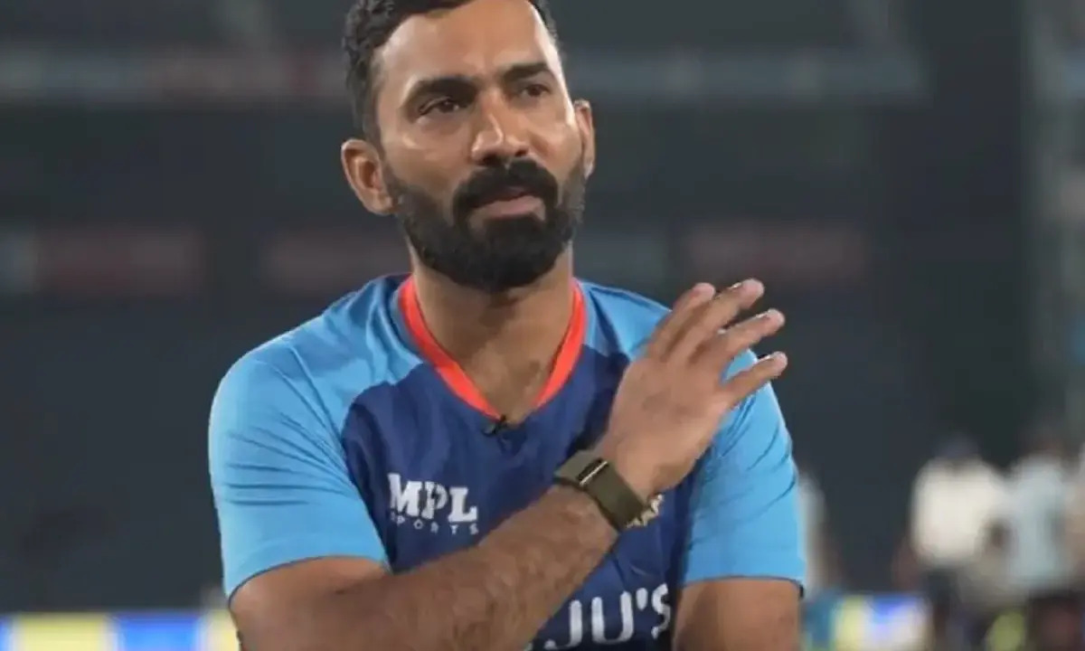 दिनेश कार्तिक ने टीम में वापसी के बाद खोल दिए ड्रेसिंग रूम के सारे राज, रोहित शर्मा और राहुल द्रविड़ के बारें में भी बोले