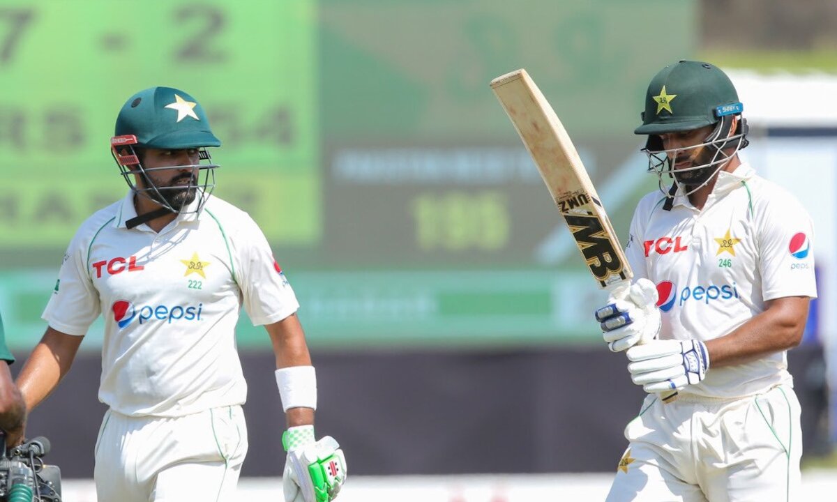 PAK vs SL: बाबर आजम और शफीक की विस्फोटक पारियों के आगे श्रीलंका ने टेके घुटने, दो मैचों की सीरीज में पाकिस्तान ने बनाई 1-0 से बढ़त