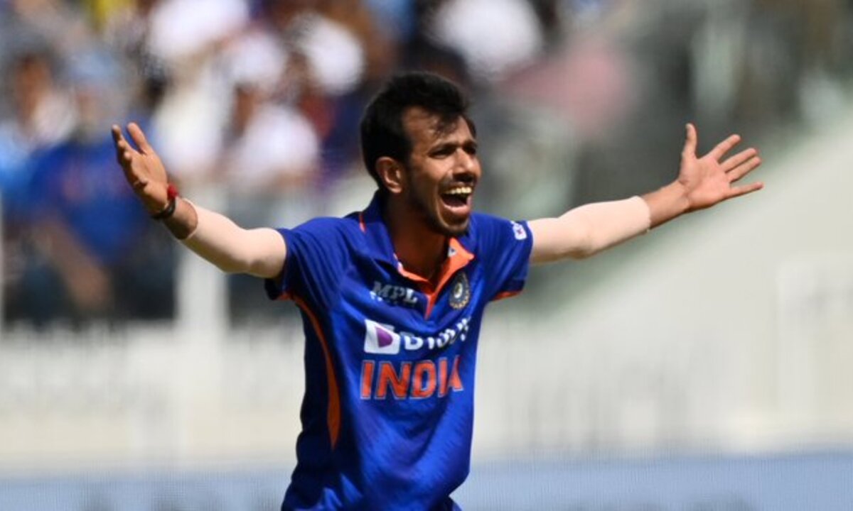 IND vs ENG: युजवेंद्र चहल की चालाकी के आगे फेल हुए इंग्लैंड के धुरंधर बल्लेबाज, सोशल मीडिया में फैंस ने जाहिर की अपनी खुशी